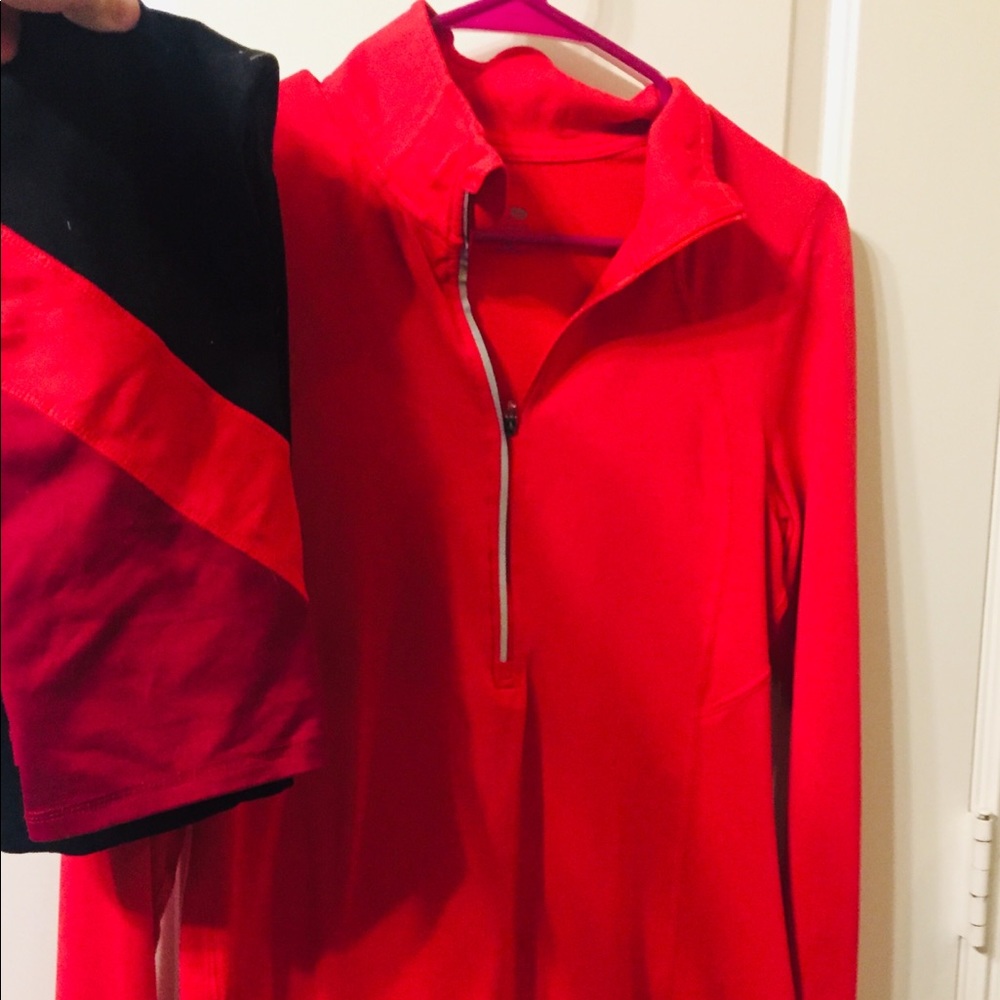 Red workout sweatshirt with matching leggings